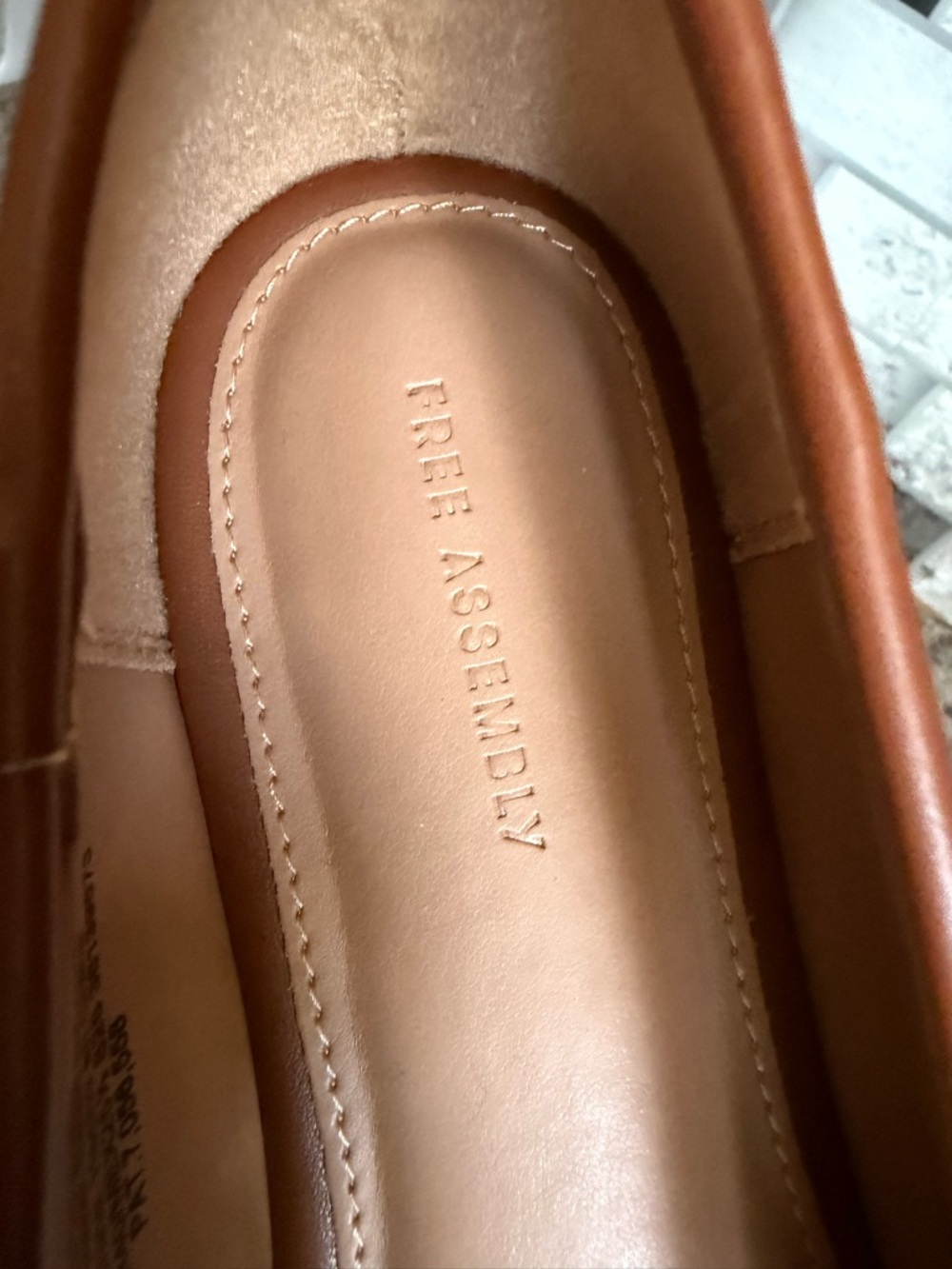Free assembly Tan Straw Ballet Flats with Dainty Daisy Embroidery - Picture 8 of 11